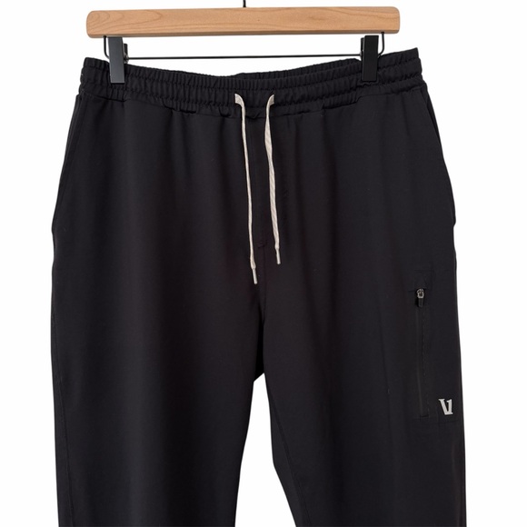 VUORI Sunday Performance Jogger in Black - Like New, Size Large - Picture 6 of 15